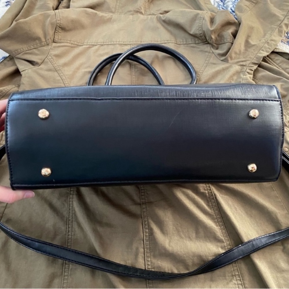Andrew Marc New York Black Leather Shoulder Bag Purse - Picture 4 of 5